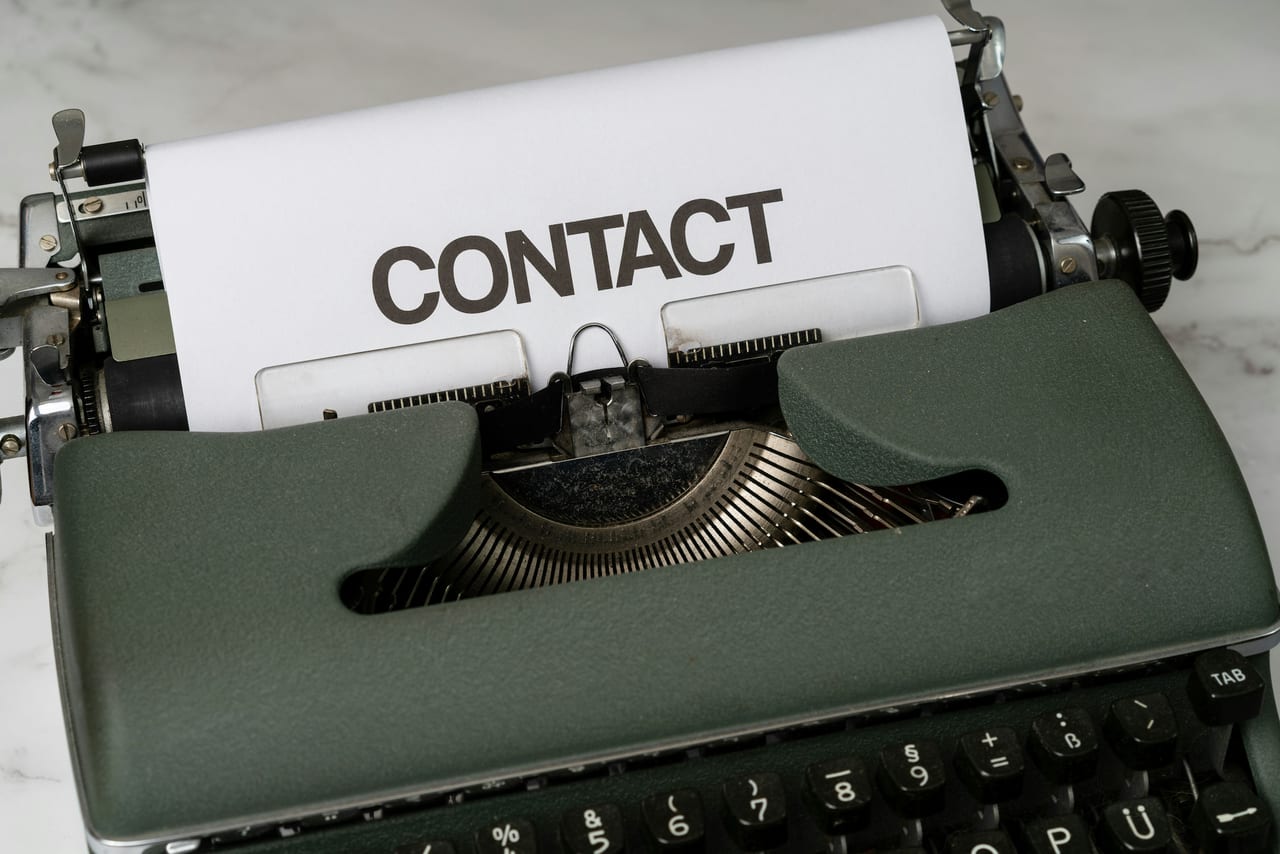 10 Beautiful contact form examples (And how to build your own)